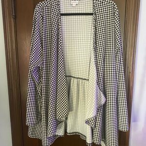 LuLaRoe Black and White Houndstooth Cardigan